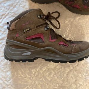 Lowa Bora GTX QC Hiking Boots - Women's